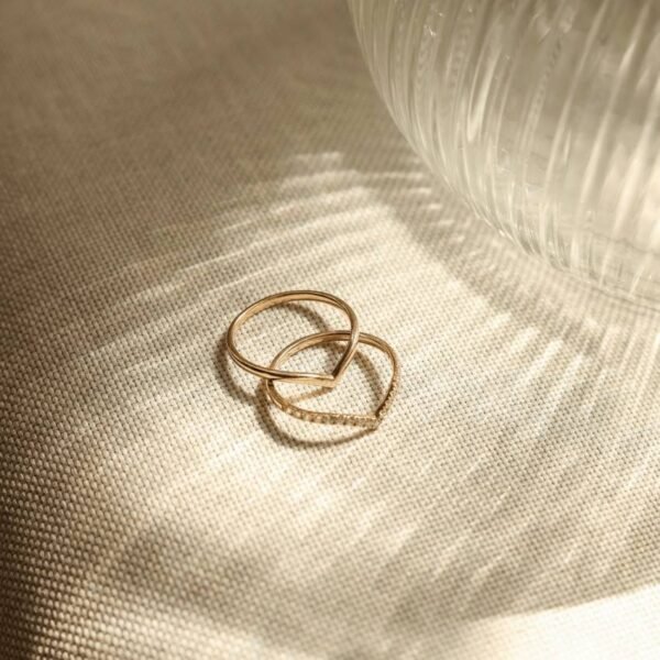 Wishone or V style rings that compliments lab-grown diamond engagement rings